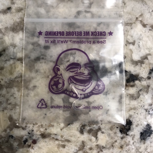 Titanium Clickers Rose Gold 16g 1/4” and nose screw retainer 18g - Picture 3 of 3